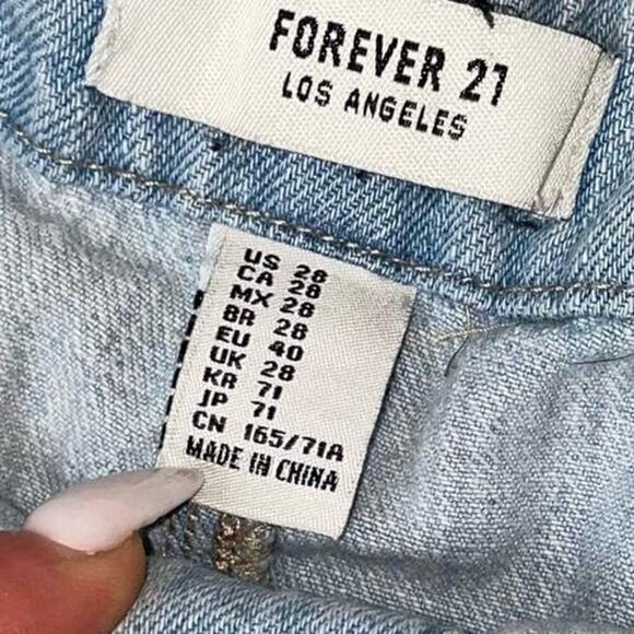 Forever 21 denim jean skirt mini front button SZ 28" with pockets - Picture 4 of 8